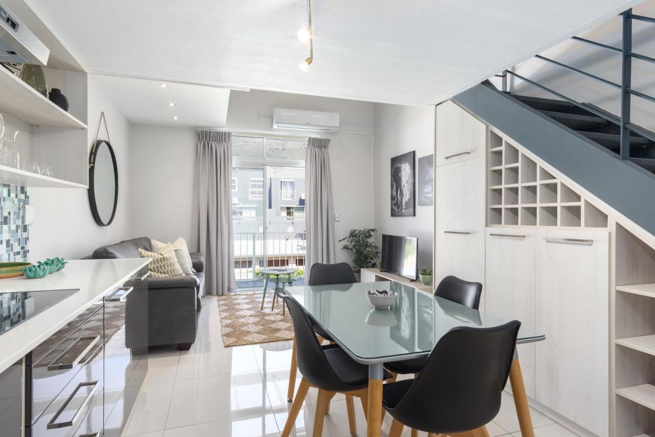 Sutton Place 57 Apartment Cape Town